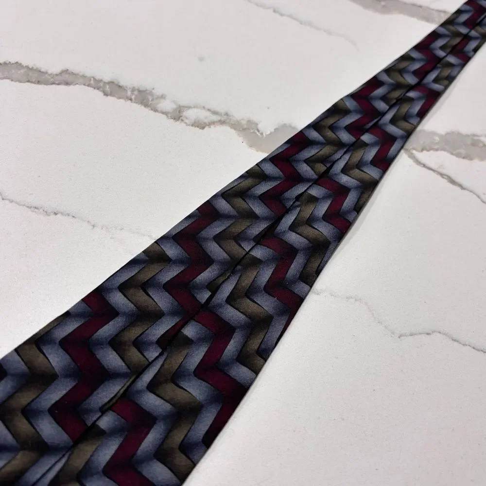 Vintage 1996 Grateful Dead Twelfth Set Blue Metallic Chevron Silk Tie Collectors